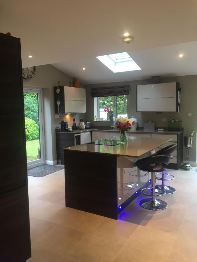 Wilmslow Airbnb Exterior foto